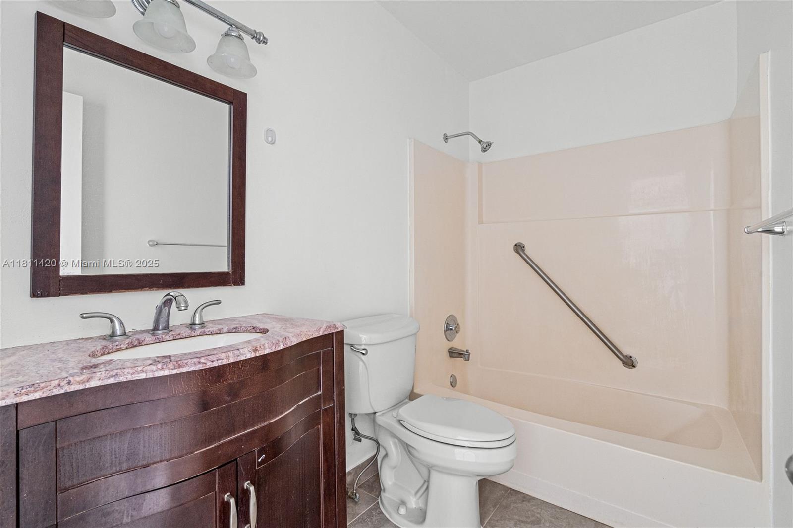 15504 Sharpecroft Dr, Miami Lakes, Florida image 19