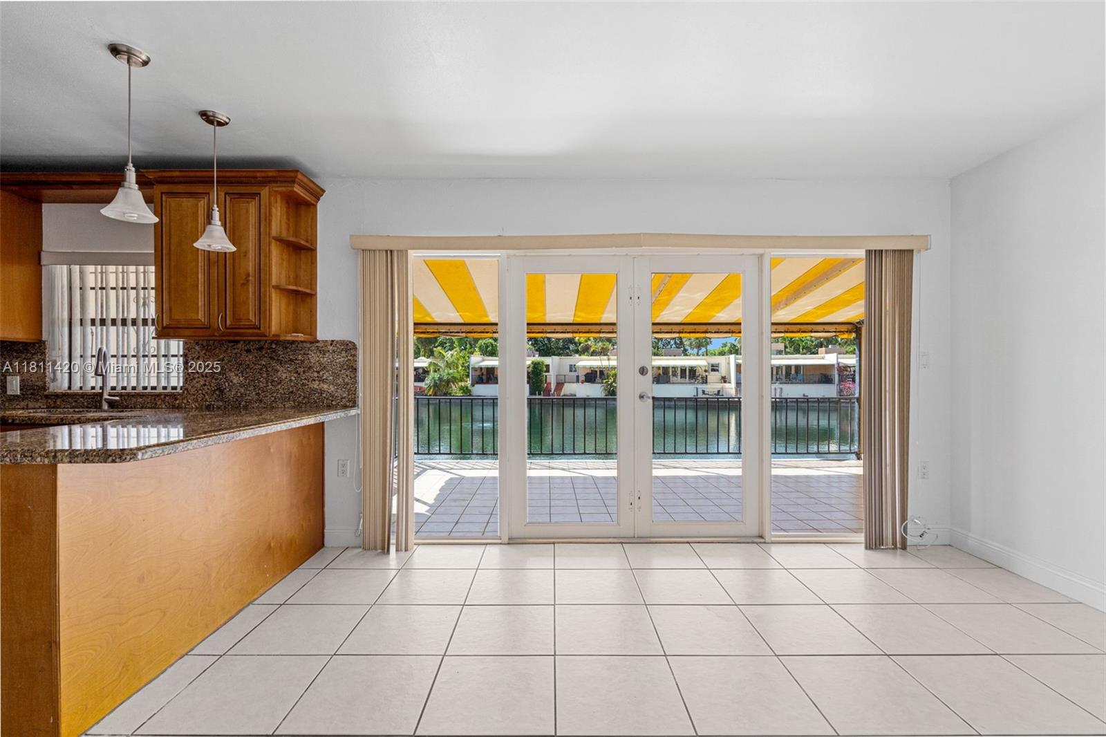 15504 Sharpecroft Dr, Miami Lakes, Florida image 23