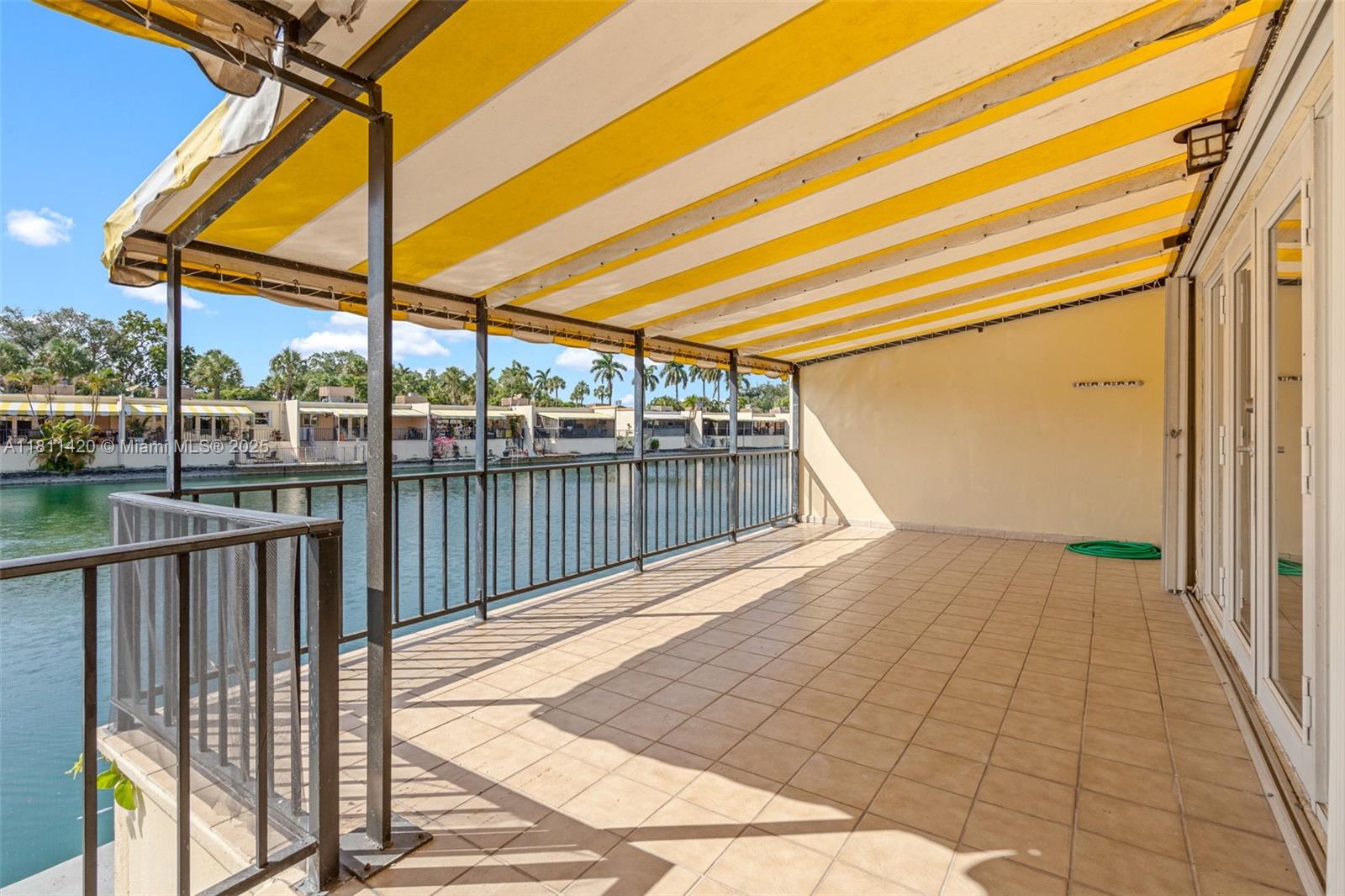 15504 Sharpecroft Dr, Miami Lakes, Florida image 36