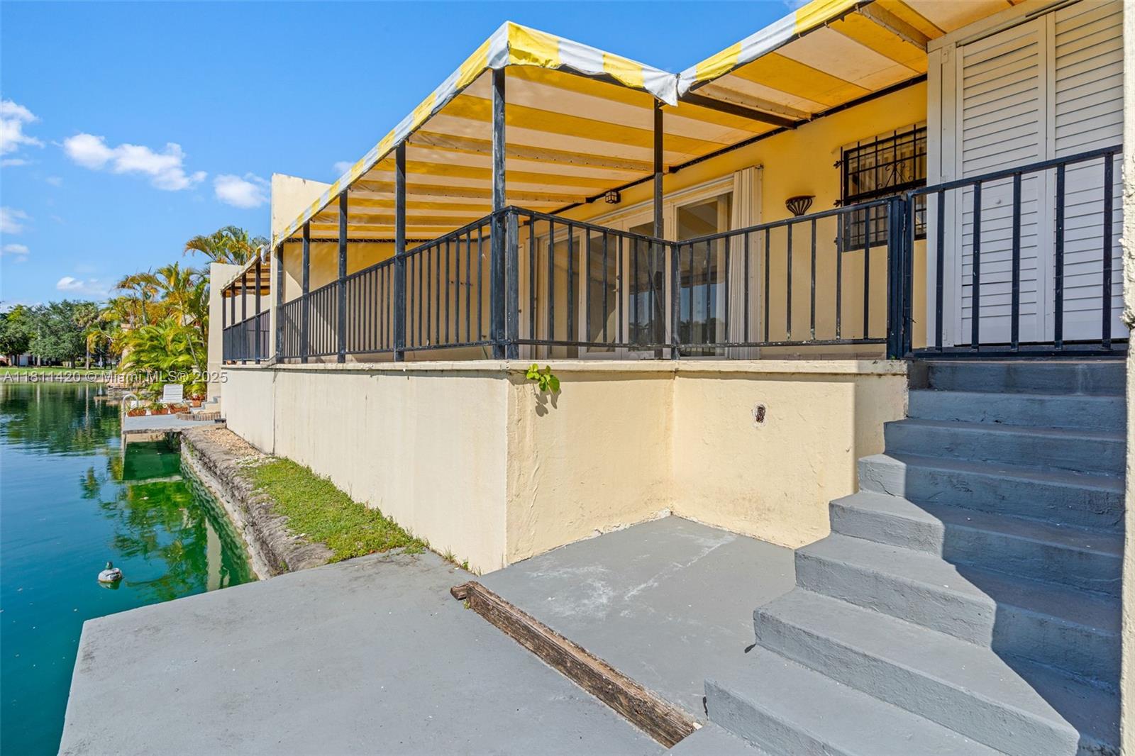 15504 Sharpecroft Dr, Miami Lakes, Florida image 40