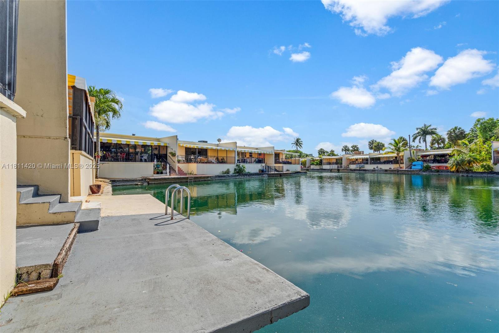 15504 Sharpecroft Dr, Miami Lakes, Florida image 42