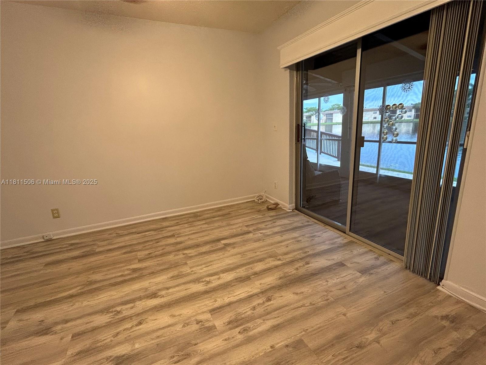 322 Briarwood Cir #1-17, Hollywood, Florida image 21