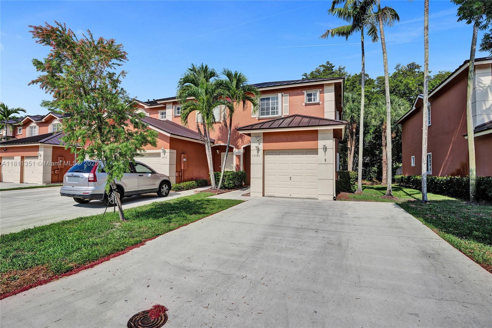 1001 NW 100th Ave, Pembroke Pines, Florida image 2