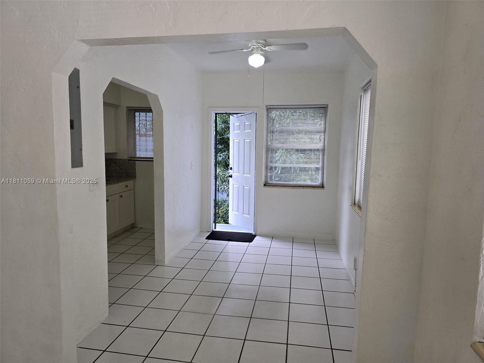 364 SW 11th St, Miami, Florida image 24