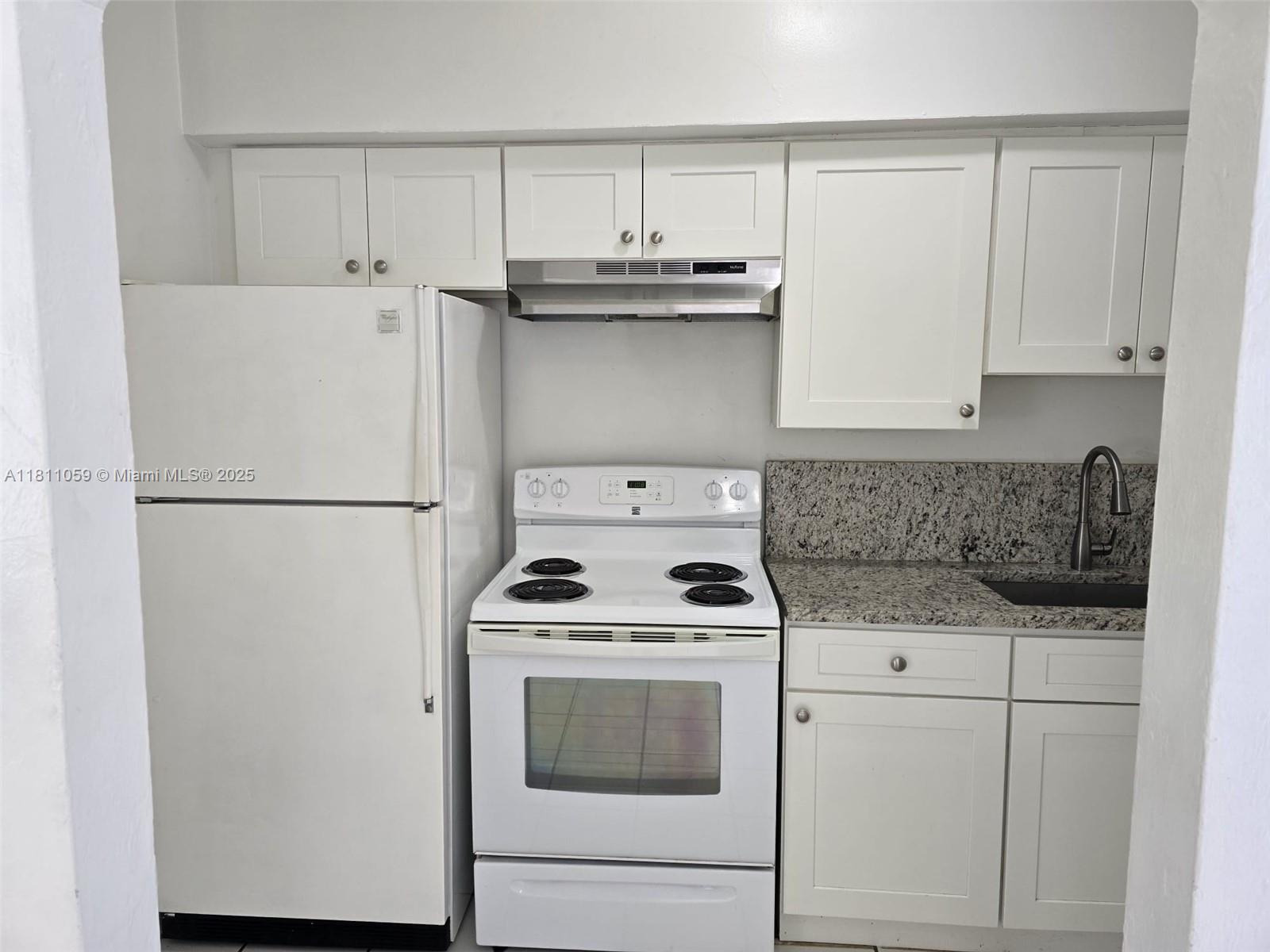 364 SW 11th St, Miami, Florida image 27