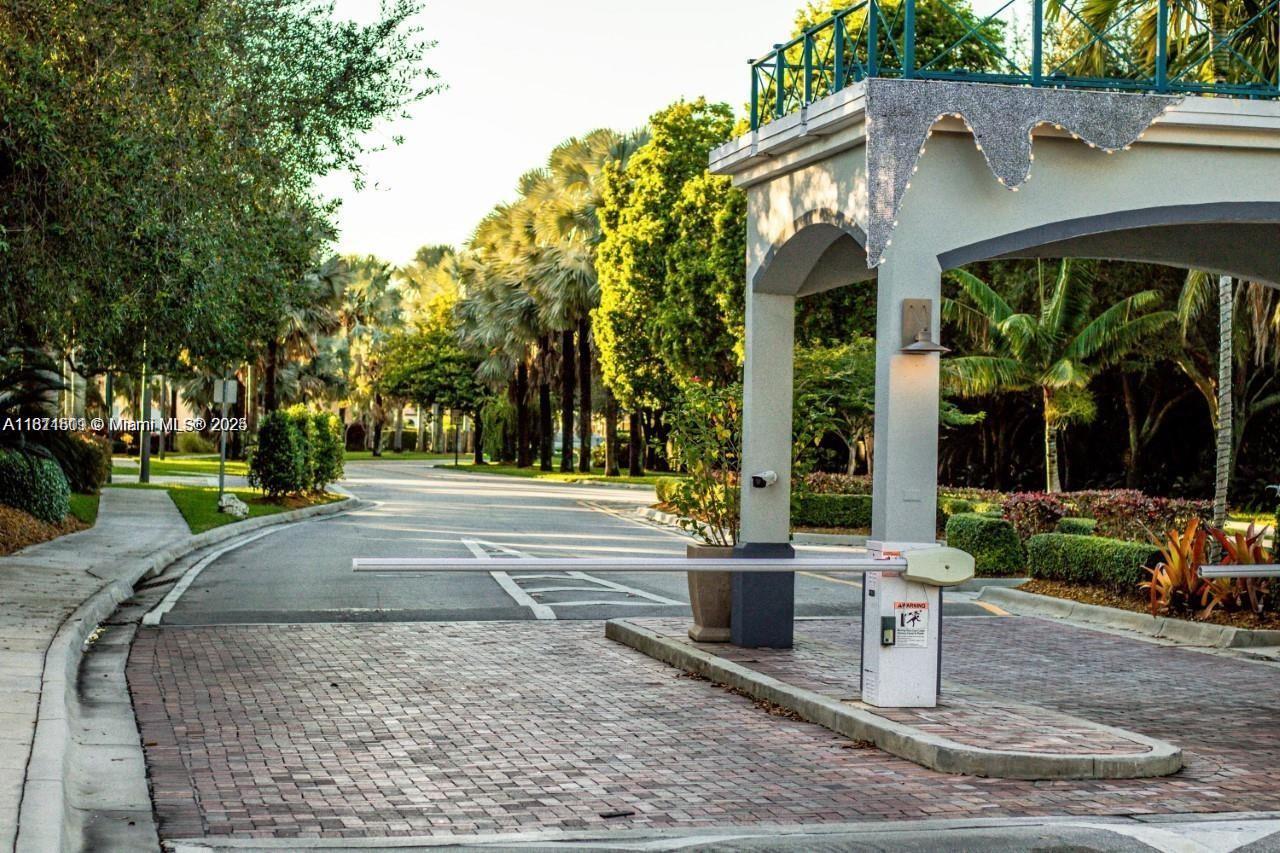 1371 NE 42nd Ave, Homestead, Florida image 33