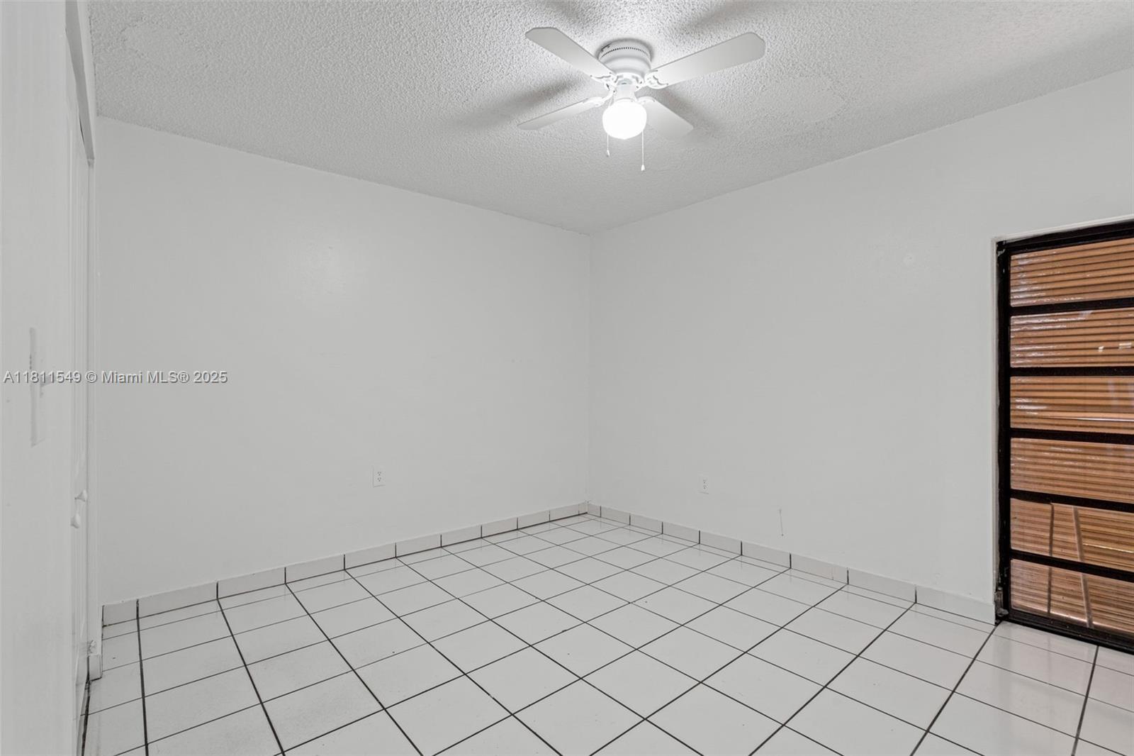 7003 Crown Gate Ct, Miami Lakes, Florida image 41