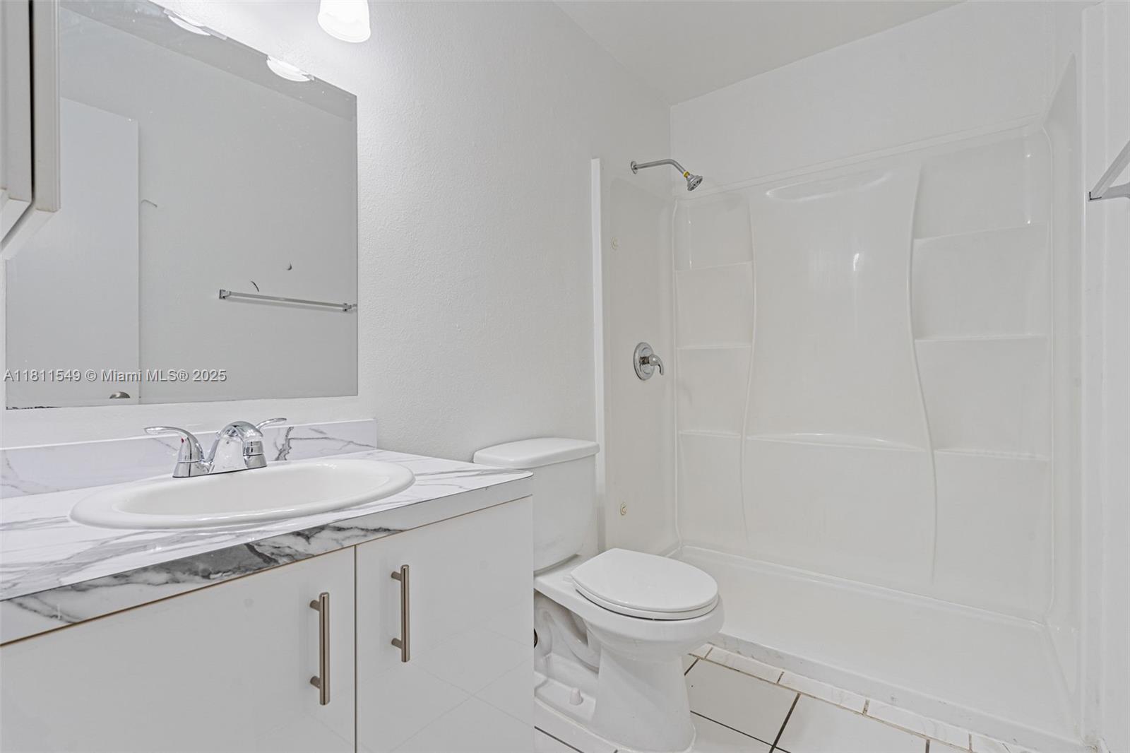 7003 Crown Gate Ct, Miami Lakes, Florida image 44
