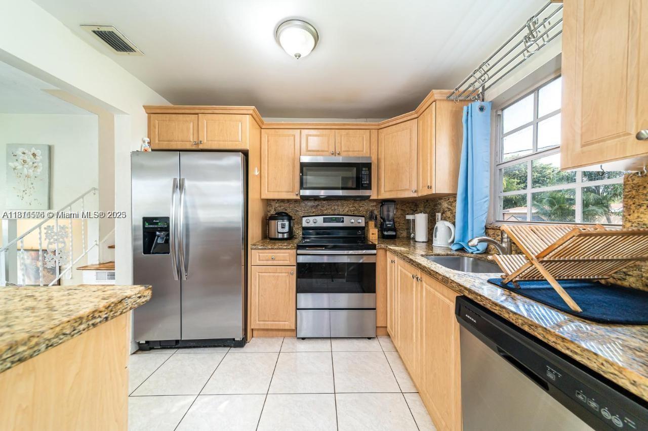 7120 Duval St, Hollywood, Florida image 3