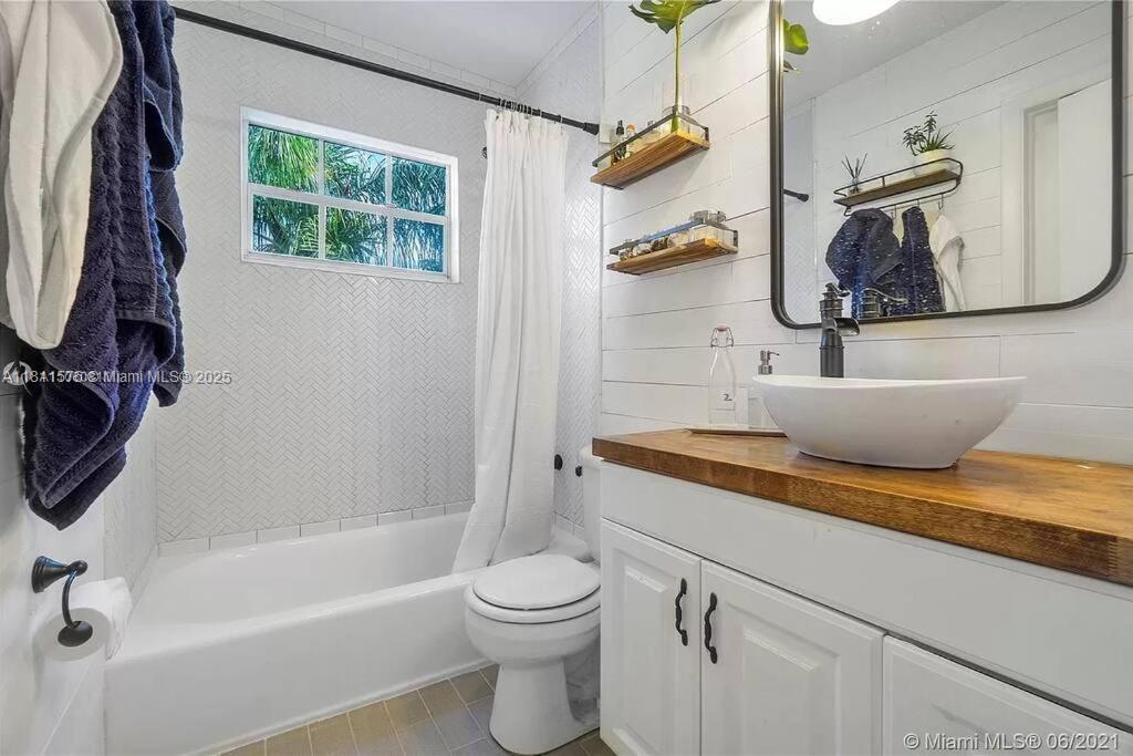 7120 Duval St, Hollywood, Florida image 6