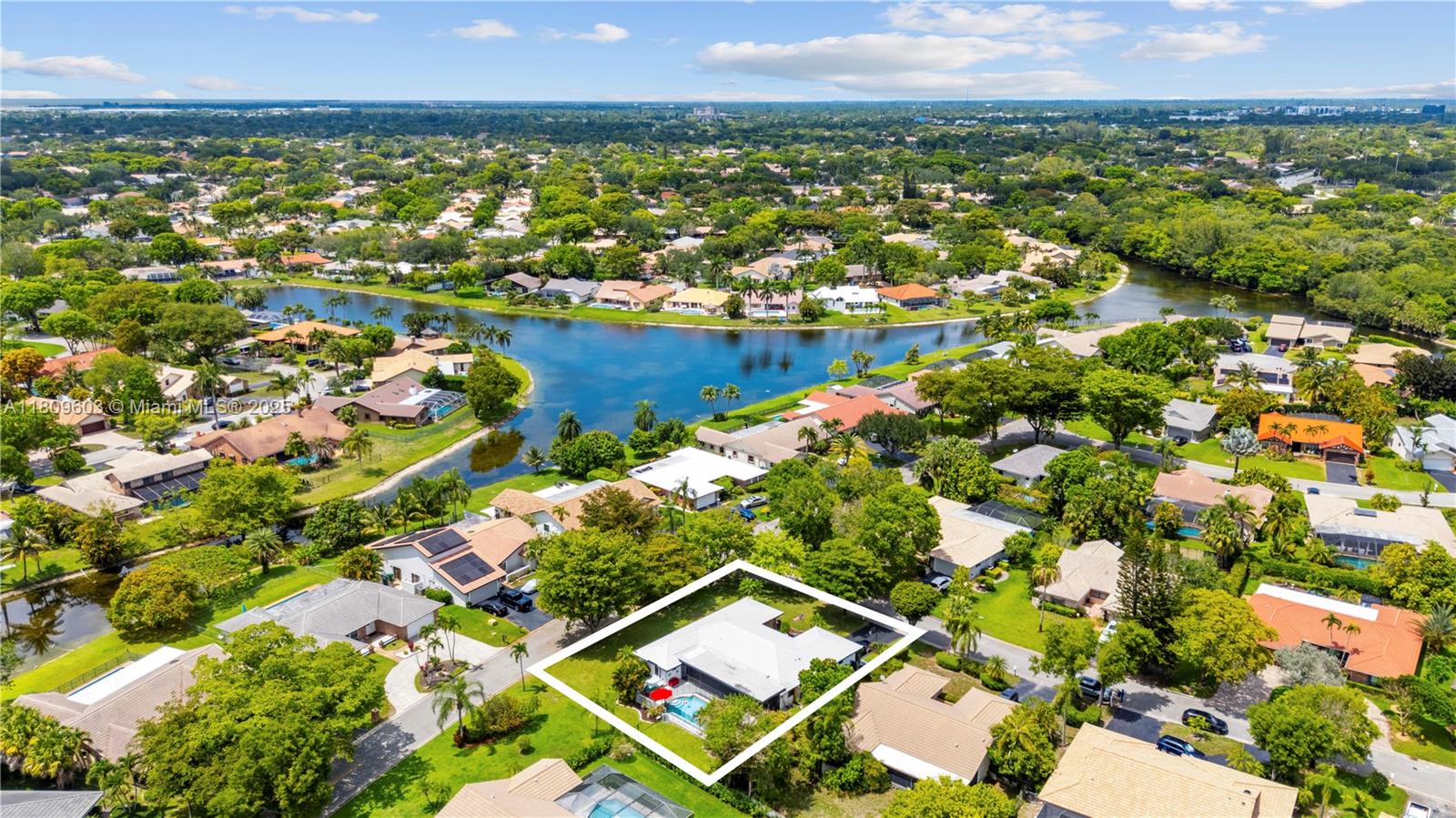 988 NW 110th Ave, Coral Springs, Florida image 39