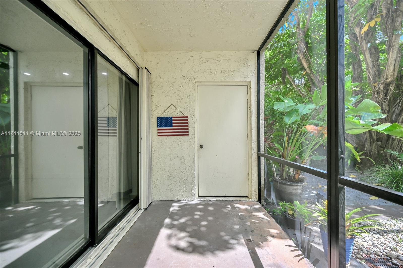132 S Cypress Rd #518, Pompano Beach, Florida image 28