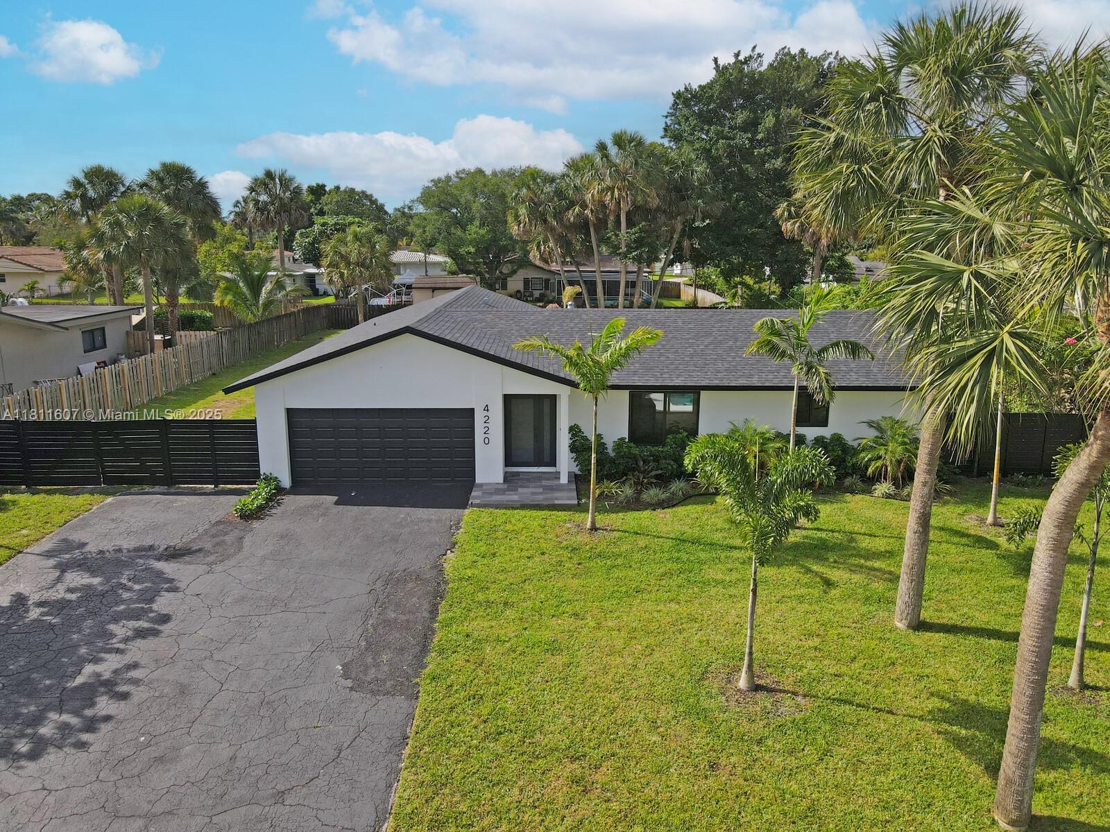 4220 4th St, Plantation, Florida 33317