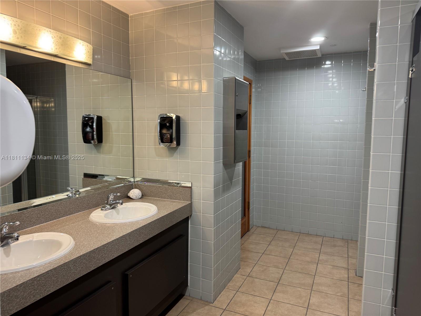 770 Claughton Island Dr #506, Miami FL 33131