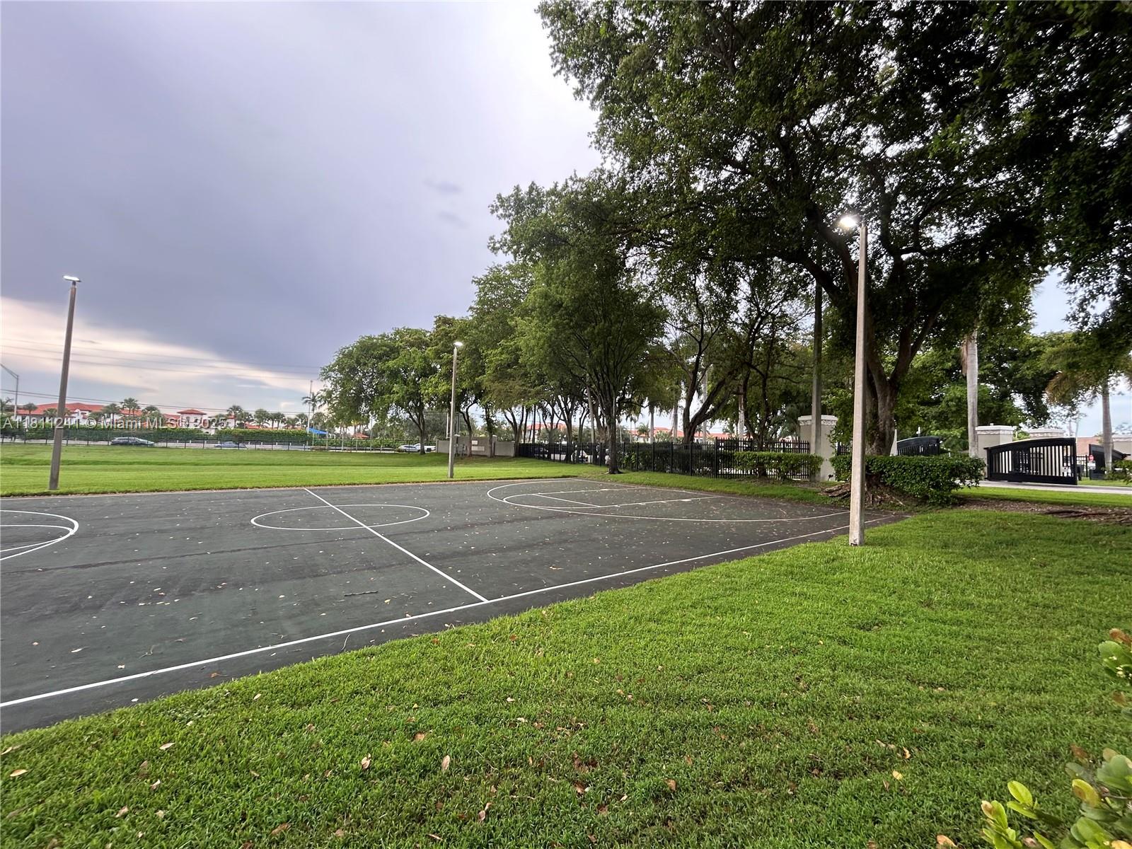 11920 SW 20th St, Miramar, Florida image 28