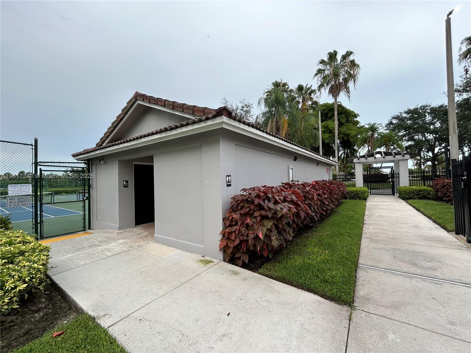 11920 SW 20th St, Miramar, Florida image 34