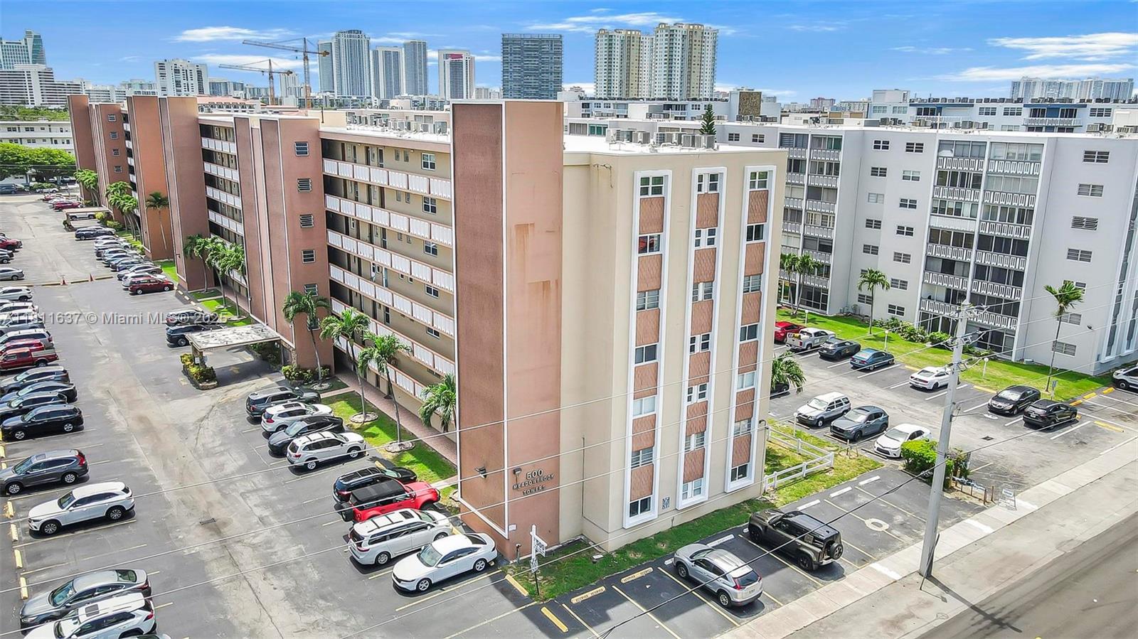 500 NE 12th Ave #407, Hallandale Beach, Florida image 23