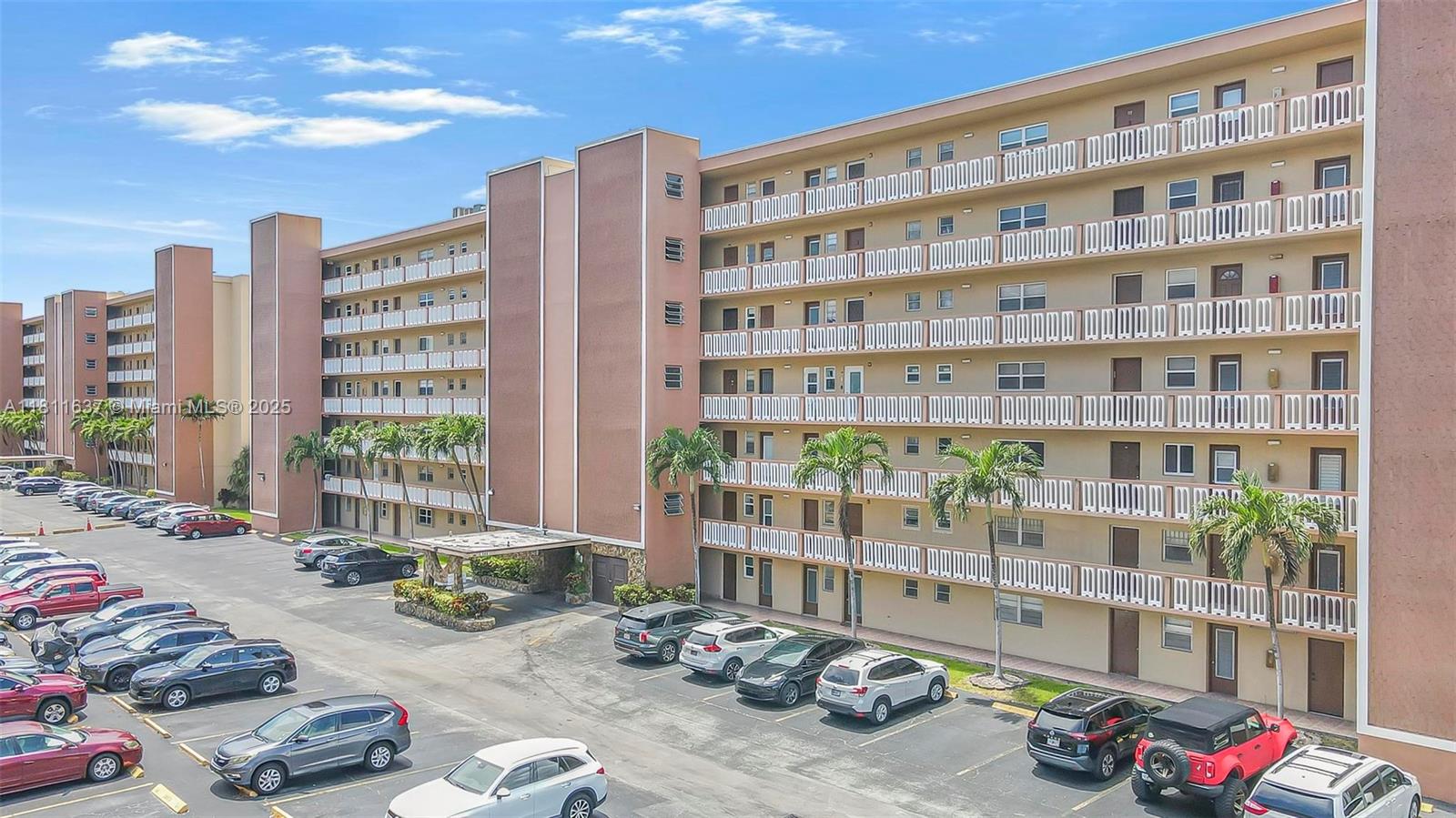500 NE 12th Ave #407, Hallandale Beach, Florida image 24