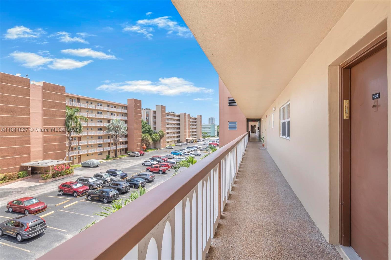 500 NE 12th Ave #407, Hallandale Beach, Florida image 4