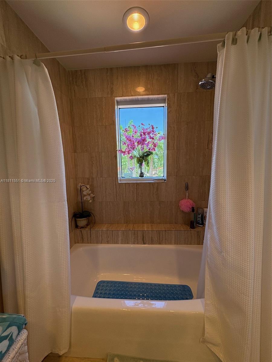 13627 Deering Bay Dr #402, Coral Gables, Florida image 13