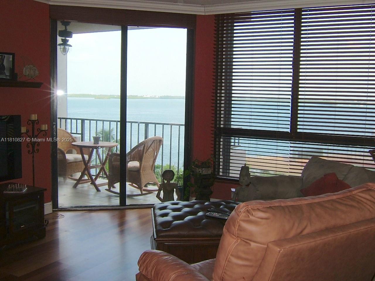 520 Brickell Key Dr #A811, Miami, Florida image 7