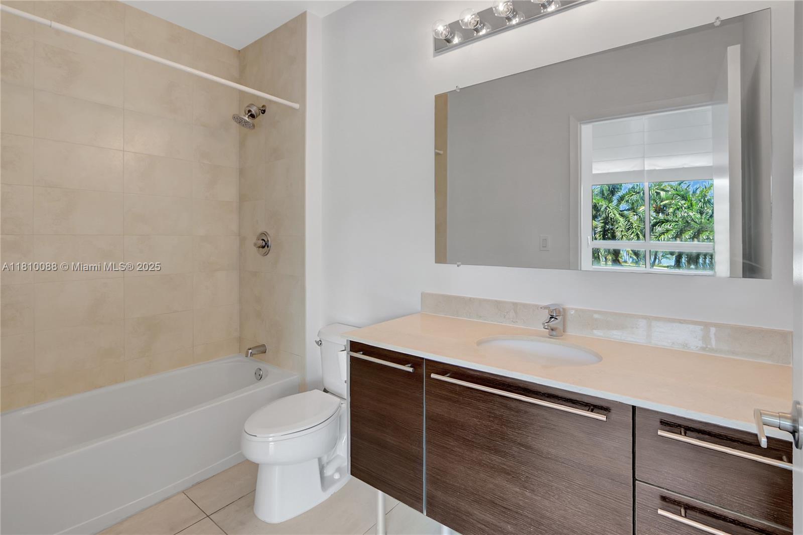 1900 N Bayshore Dr #507, Miami, Florida image 10