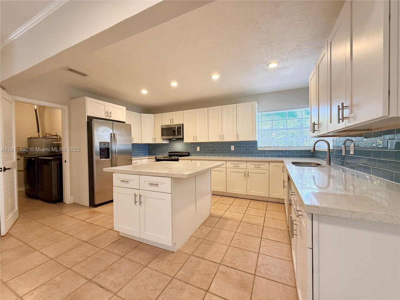 206 SE 3rd Pl, Dania Beach, Florida image 17