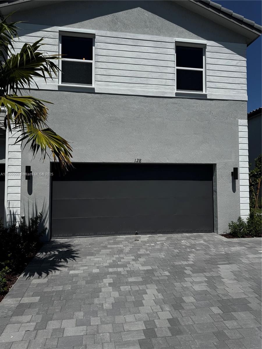 Property photo # 0