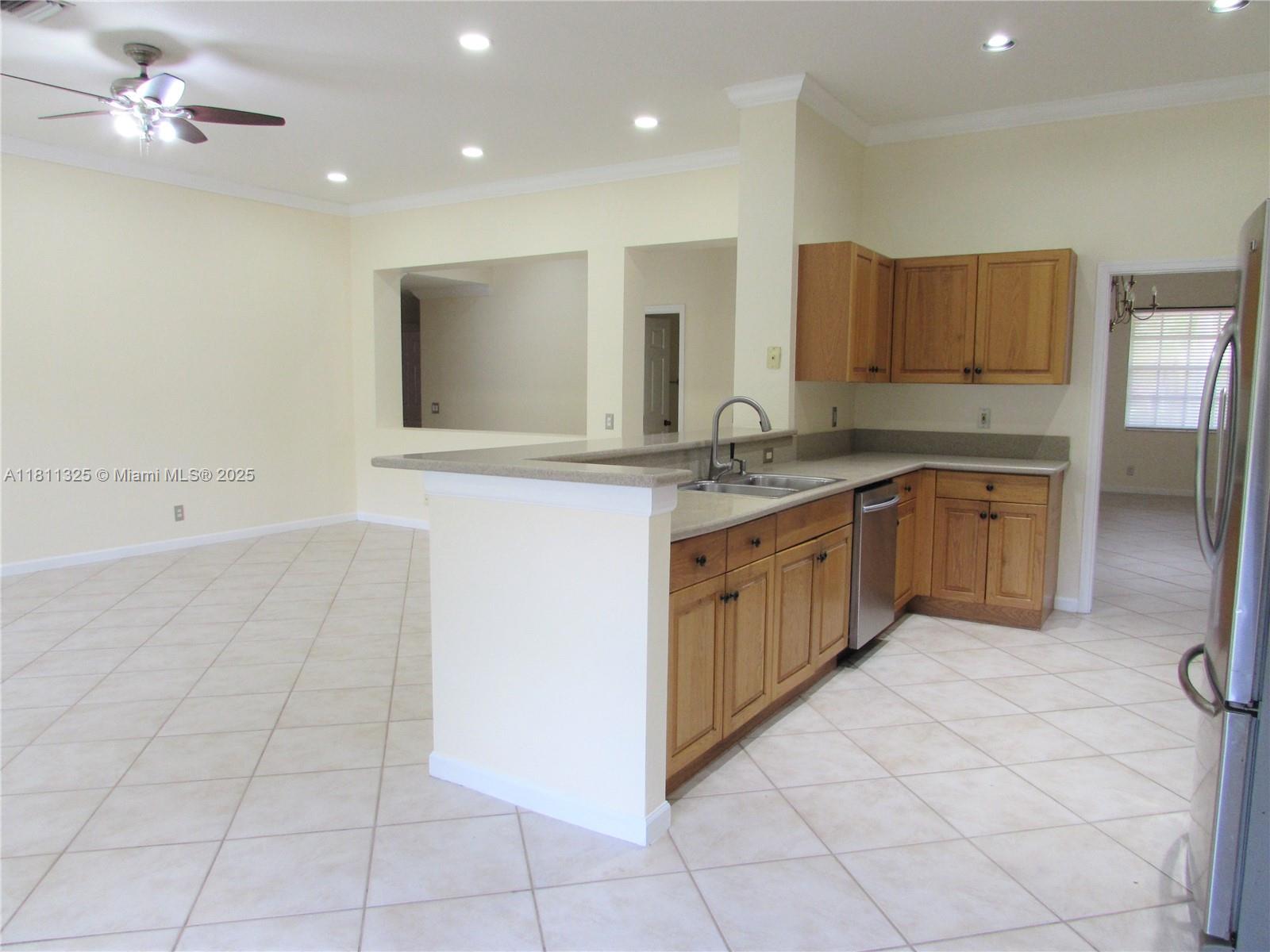 Property photo # 6