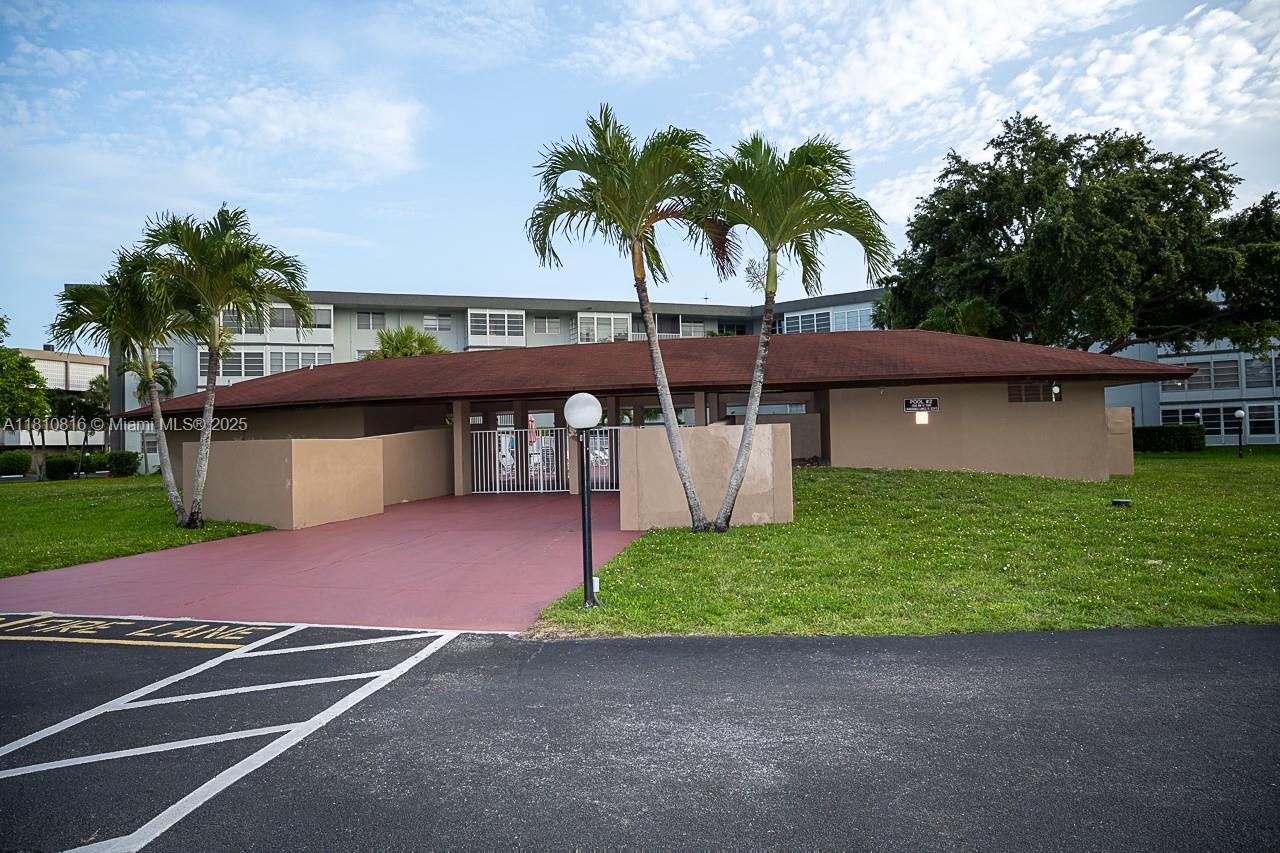 2861 NW 47th Ter #201A, Lauderdale Lakes, Florida image 11
