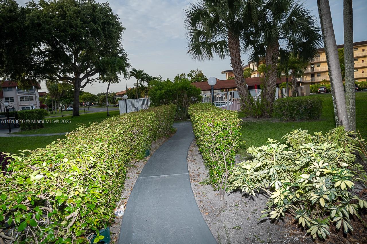 2861 NW 47th Ter #201A, Lauderdale Lakes, Florida image 14