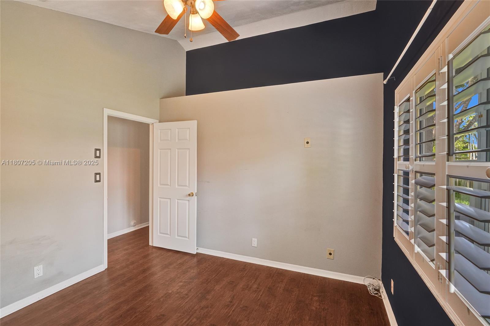 1589 Eastlake Way, Weston, Florida image 20