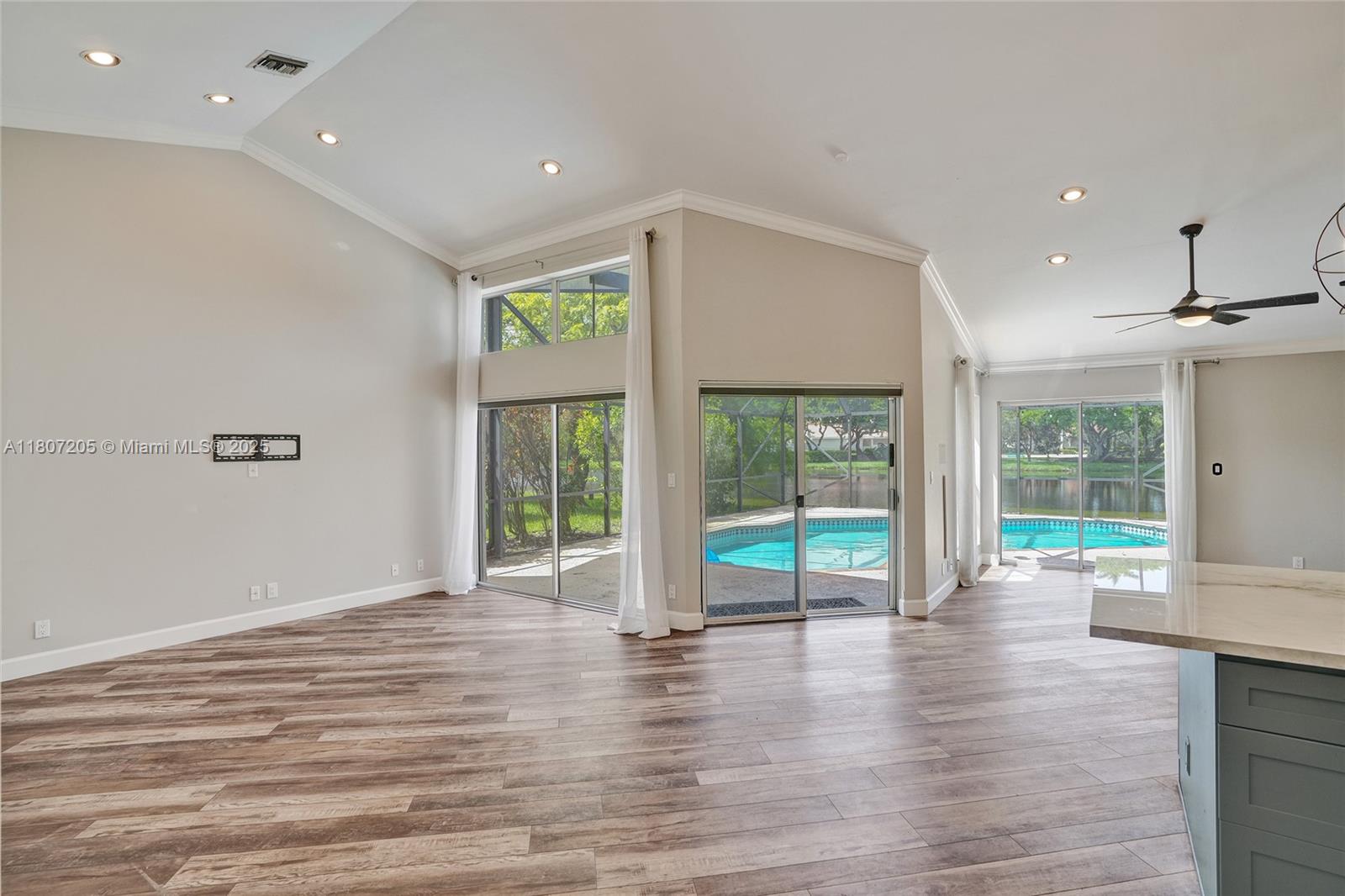1589 Eastlake Way, Weston, Florida image 3