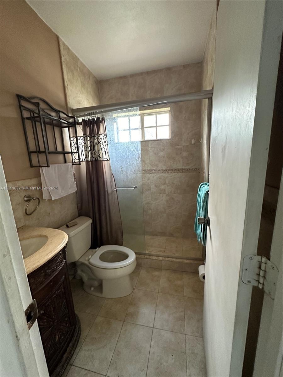 315 W 44th St, Hialeah, Florida image 13