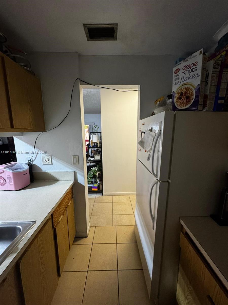 6023 10th Ave N #215, Green Acres, Florida image 14