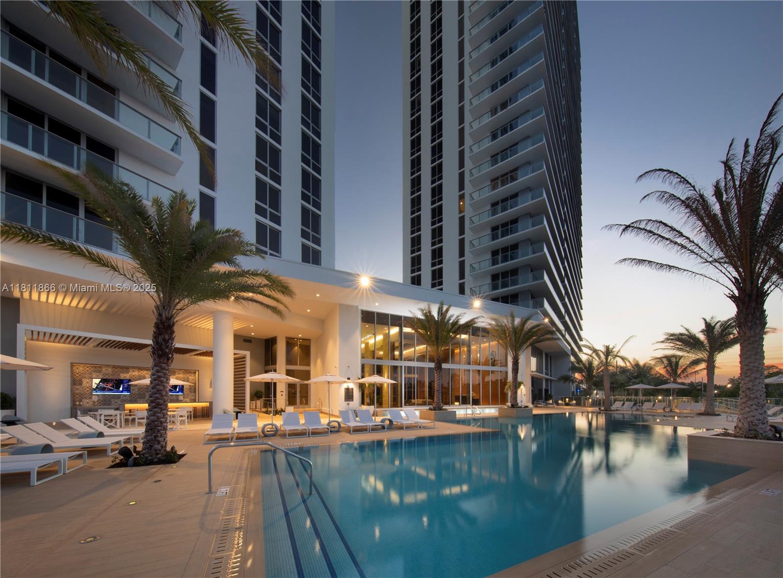 16385 NE Biscayne Blvd #1901+STORAGE, North Miami Beach, Florida image 25