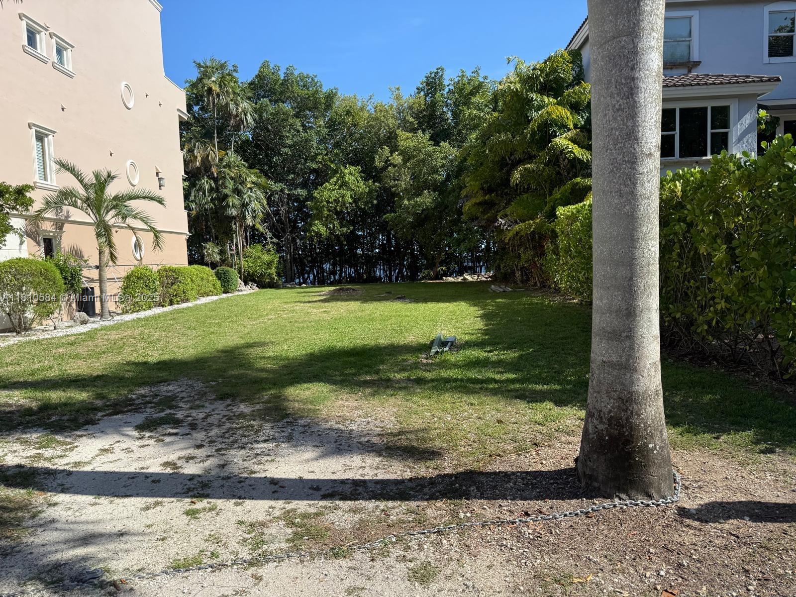 5863 Paradise Point Dr, Palmetto Bay, Florida image 5