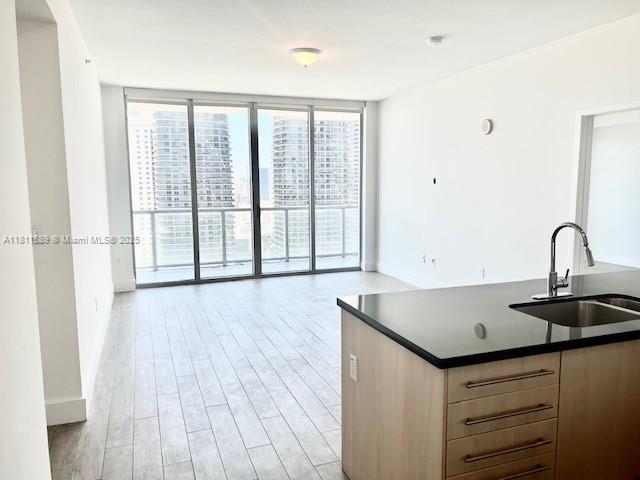 Apartamento para Alugar em Miami, FL