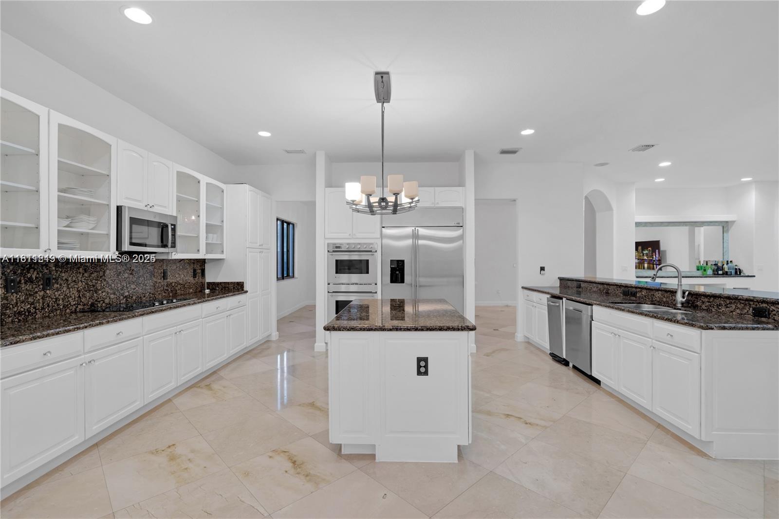 19347 SW 79th Pl, Cutler Bay, Florida image 5