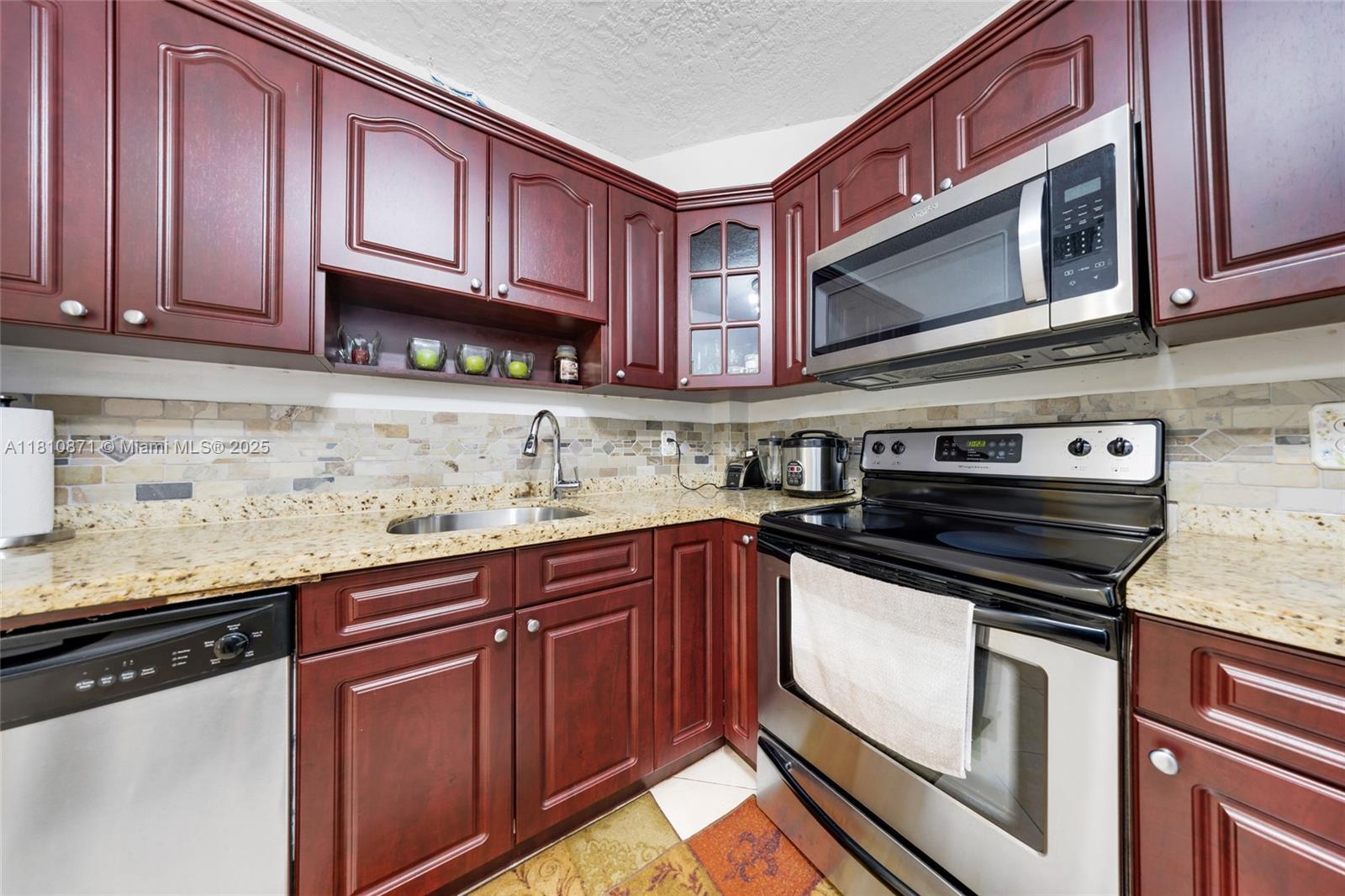 2871 Somerset Dr #112, Lauderdale Lakes, Florida image 1