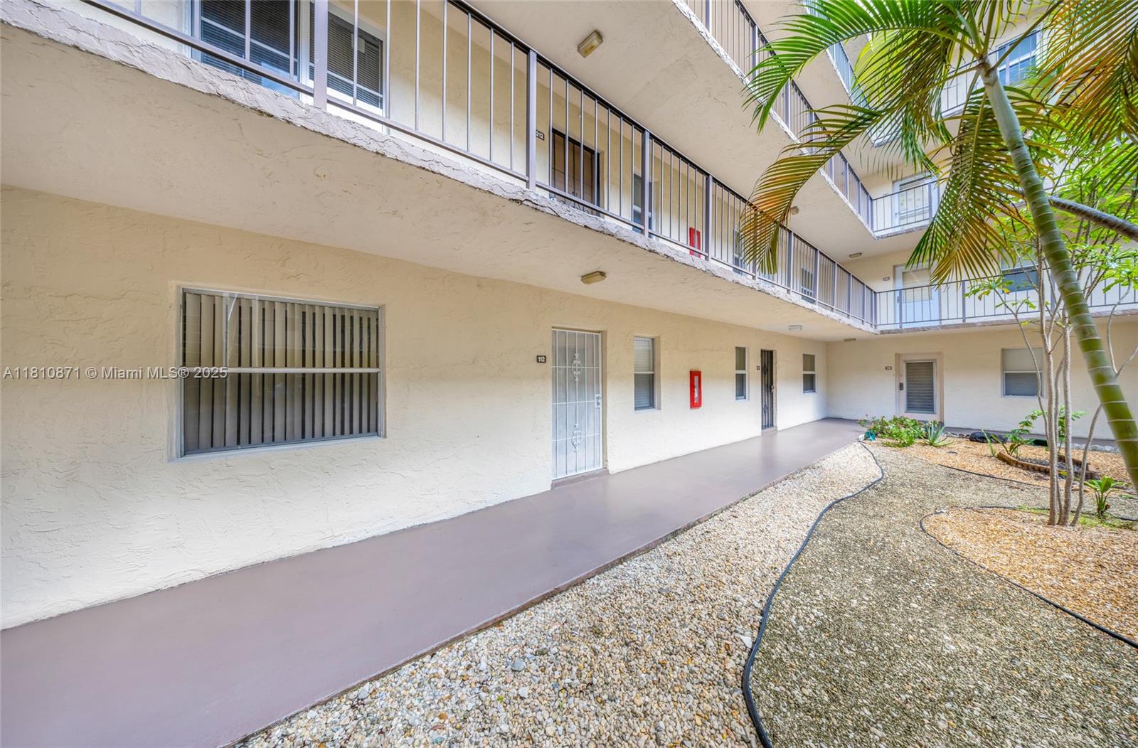 2871 Somerset Dr #112, Lauderdale Lakes, Florida image 20
