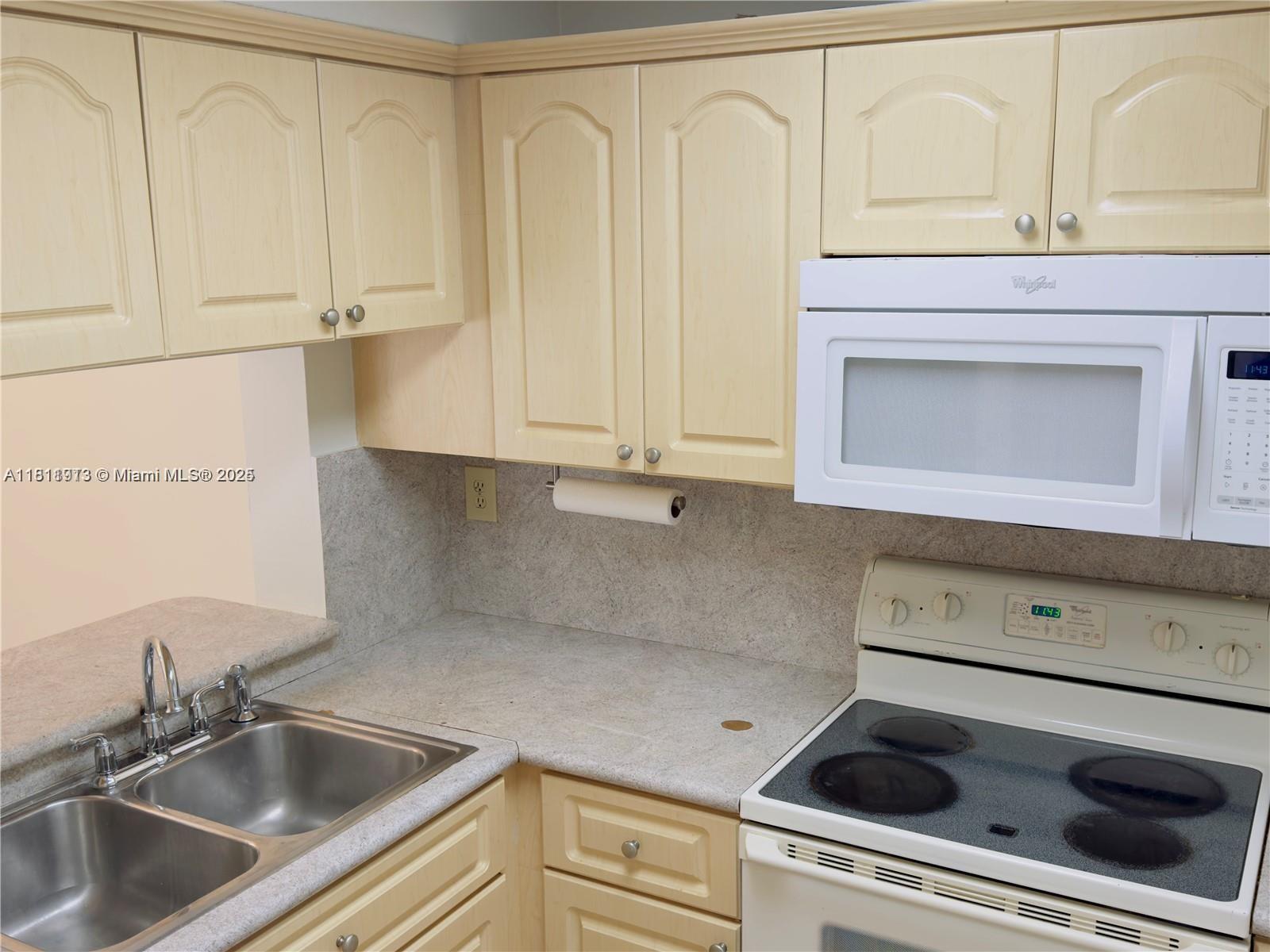 Property photo # 9