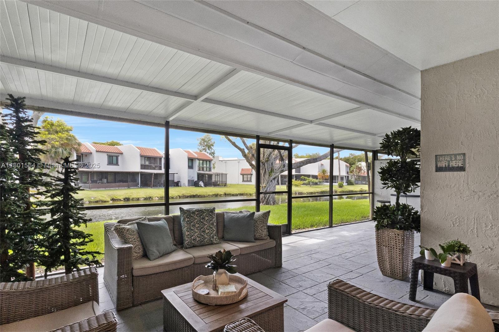 Residential, Weston, Florida image 31