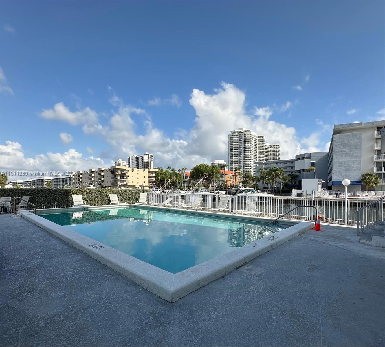 4000 NE 169th St #405, North Miami Beach, Florida image 14