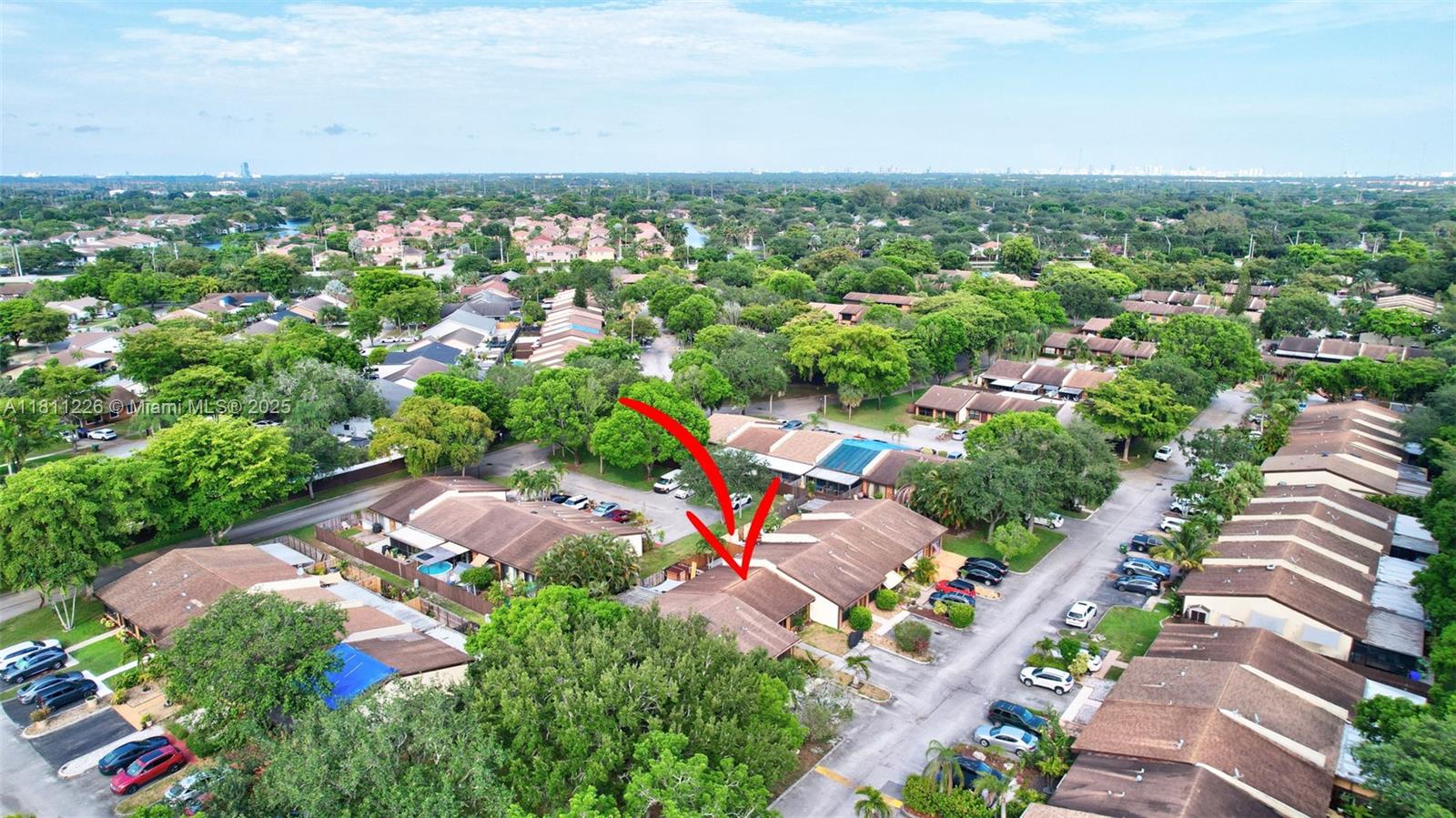 2001 Seagrape Ave, Pembroke Pines, Florida image 1