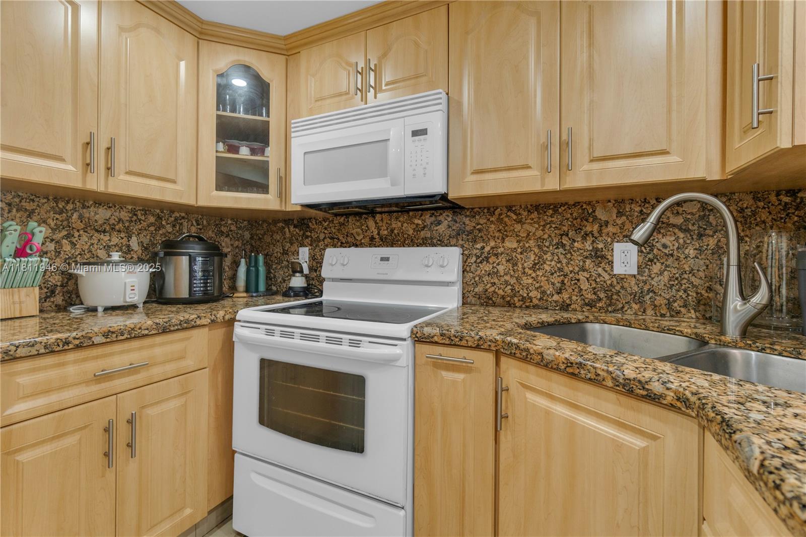 17101 NW 57th Ave #110, Miami Gardens, Florida image 8