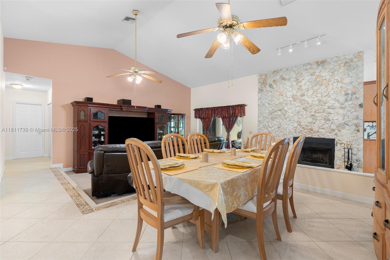 9703 NW 20th St, Coral Springs, Florida image 12
