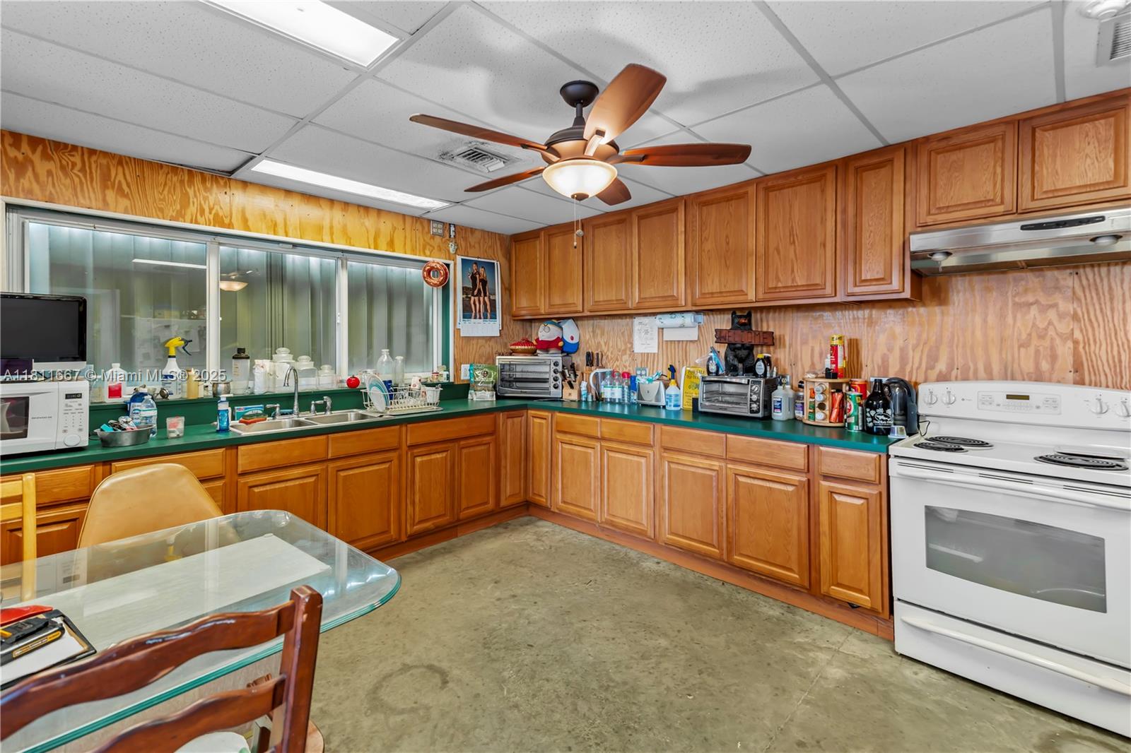 4077 SW 121st Ter, Davie, Florida image 14
