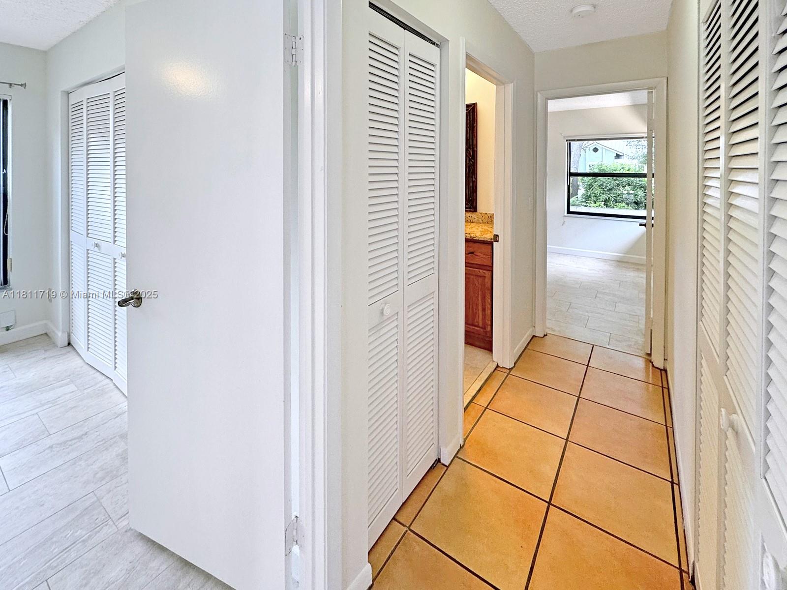 5816 SW 89th Way, Cooper City, Florida image 17