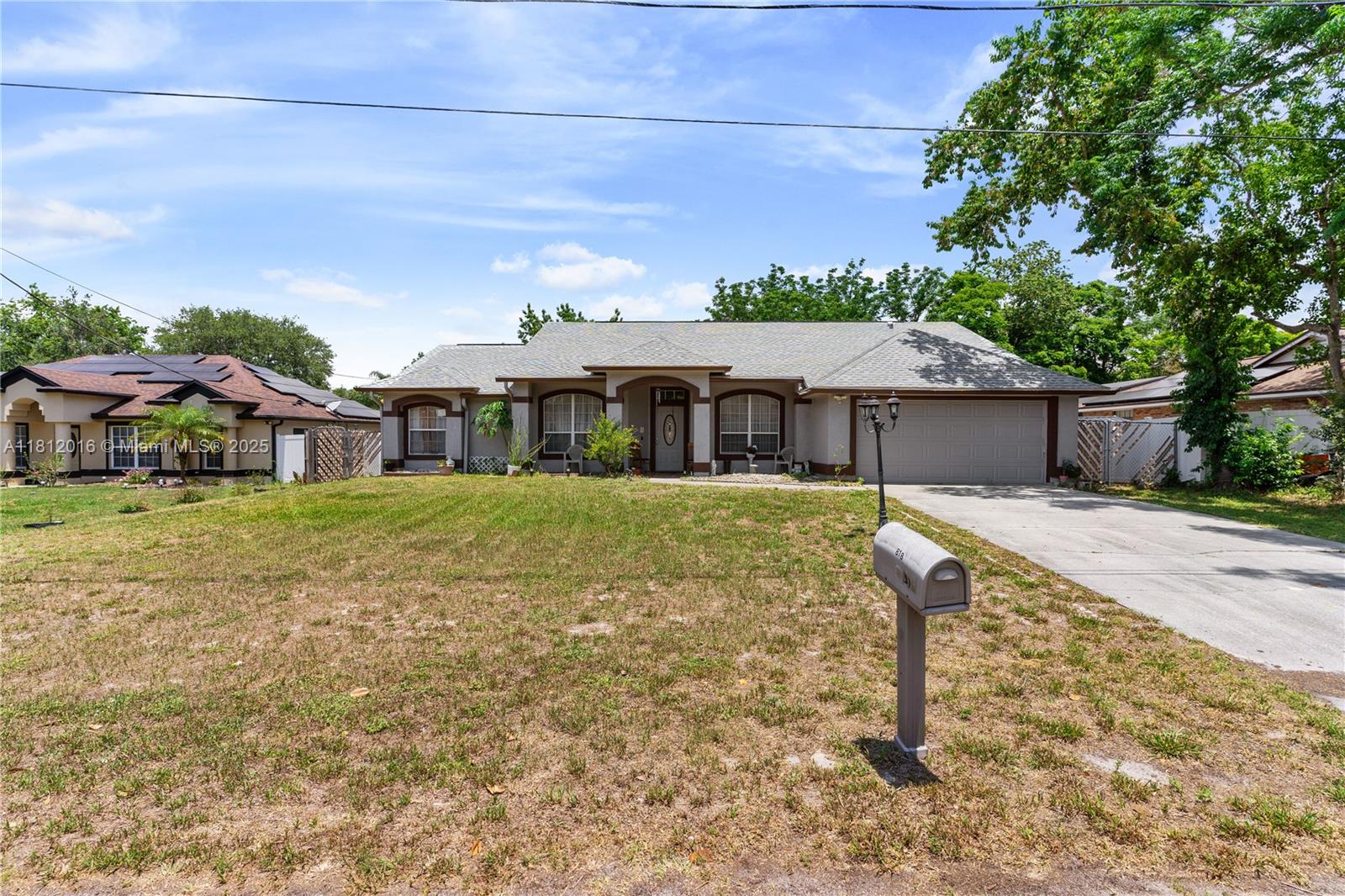 818 N Fairbanks Dr, Deltona, Florida image 1